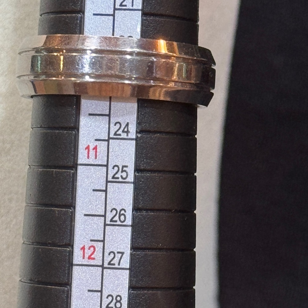 TITANIUM Ring Sz 10 Jewelry Shiny Men’s UNISEX Sz 10 Wedding Engage Make Offer - Picture 9 of 9